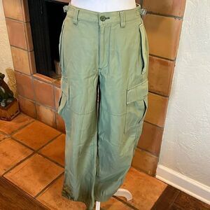 TNA for Aritzia New Supply Sage Green Cargo Pant, 6